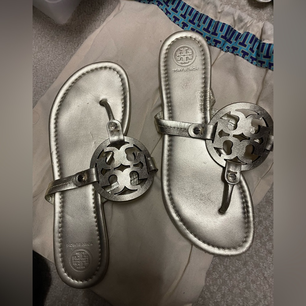 Tory Burch Miller-Size 9
